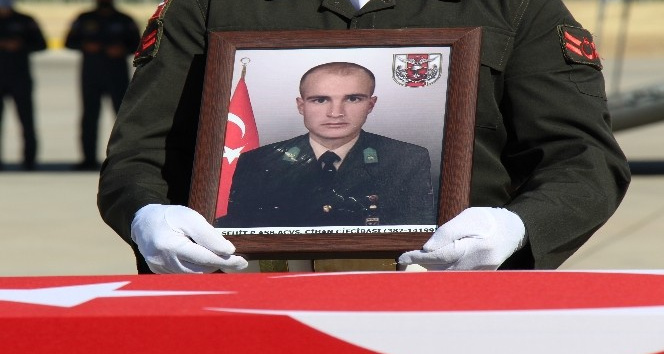 Mardin’de şehit olan asker için tören düzenlendi