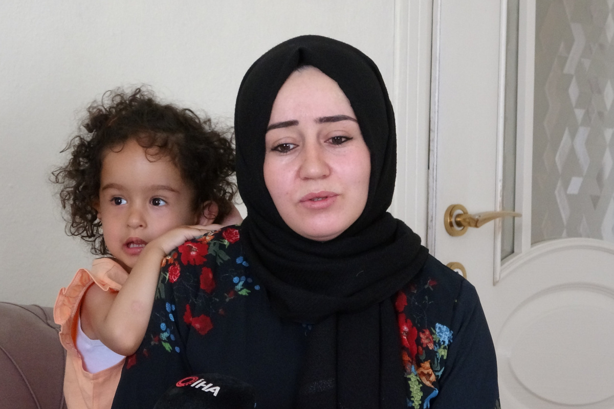 Doğuştan kulağı olmayan minik Zelal’in annesi yardım bekliyor