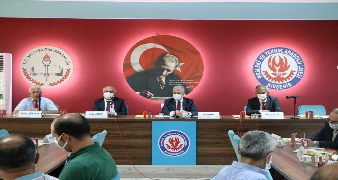 Kırşehir’de Eğitim Durumu Değerlendirme Toplantısı yapıldı