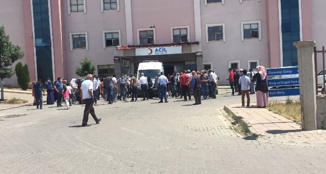 Bingöl’de traktör altında kalan kız çocuğu hayatını kaybetti