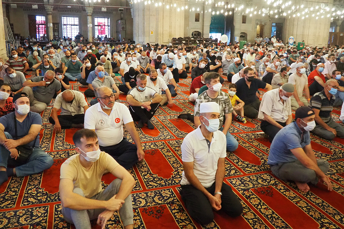 Selimiye Camii'nde bir yıl aradan sonra Kırkpınar kalabalığı