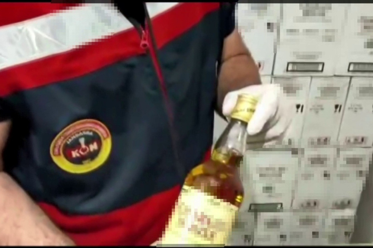 İstanbul'da sahte içki operasyonu: Markaları birebir taklit etmişler