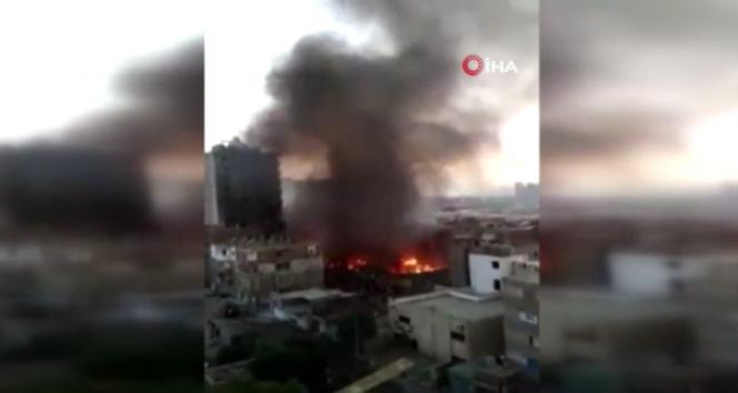 Mısırda çeyiz pazarında yangın: 1 ölü, 5 yaralı