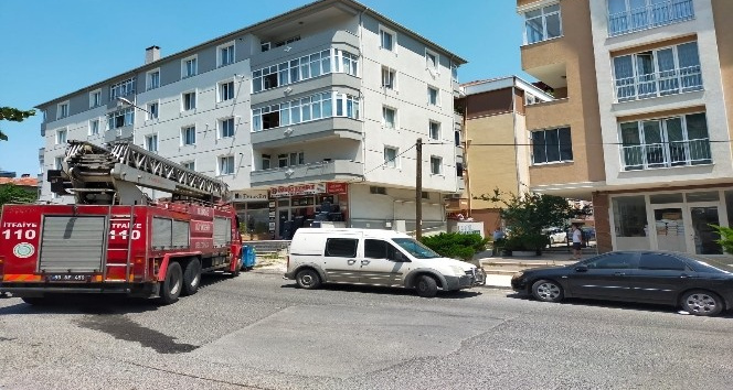 Çerkezköy’de balkondan arabanın üstüne düşen kadın hayatını kaybetti