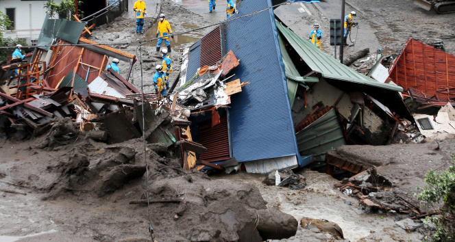 Japonyada sel felaketi nedeniyle binlerce kişiye tahliye emri verildi