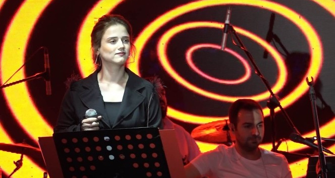 Tek isteği Ebru Gündeş ile düet yapmak