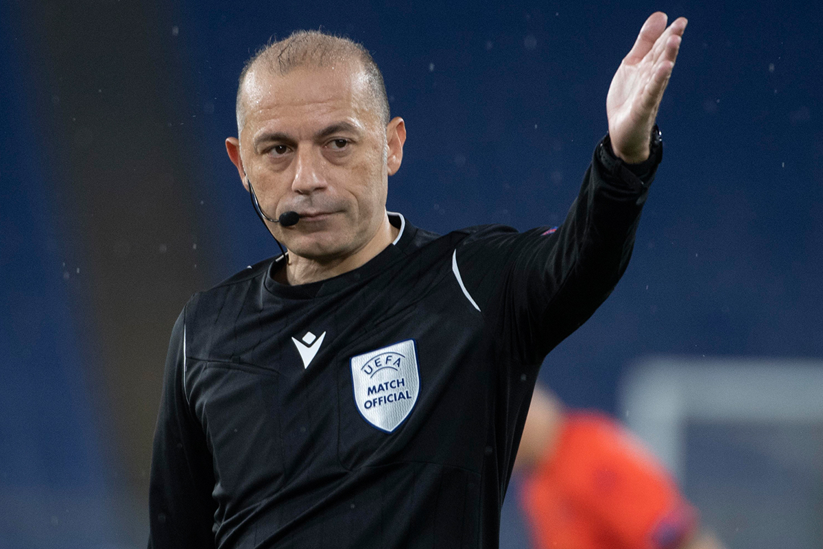 Süper Lig'in yeni sezonunda görev yapacak hakemler açıklandı