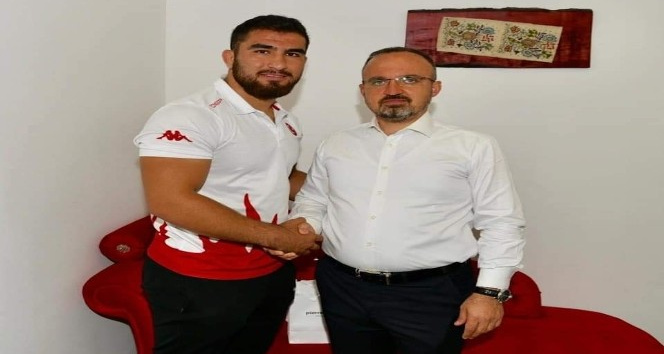 Sporda başarı tesadüf değildir