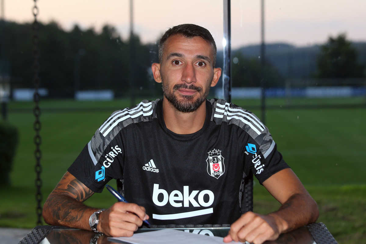 Mehmet Topal Beşiktaş’ta