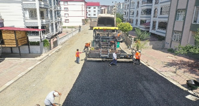 Iğdır’da asfaltlama çalışmaları devam ediyor