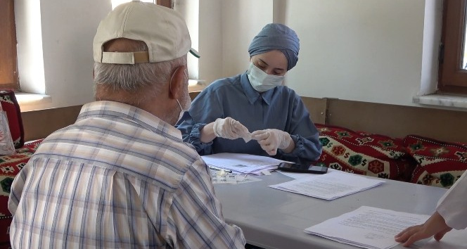 Hoparlörlerden "randevusuz Covid-19 aşısı" anonsu yapıldı: Vatandaşlar aşıya koştu