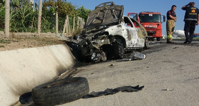 Takla atan otomobil alev alev yanarak kül oldu