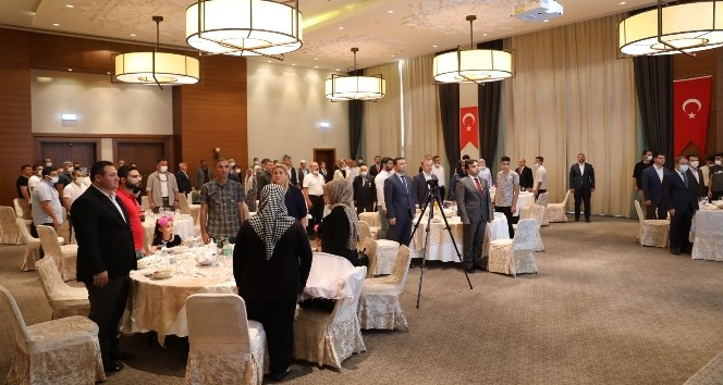 Vali Demirtaş, şehit yakınları ve gazilerle bir araya geldi