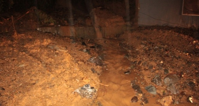 Rize’de selde kaybolan 3 kişinin kimlikleri belli oldu