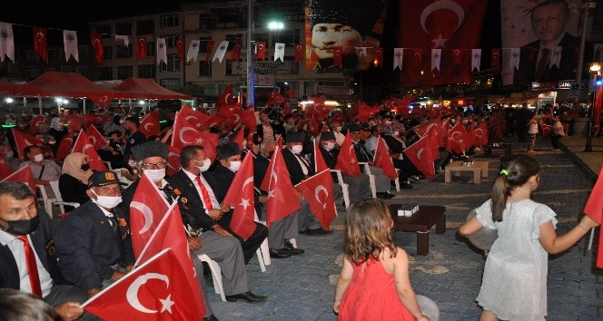 Vatan sevdalılarının “Türkiye geçilmez” coşkusu