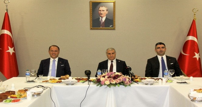 Kartal ve Beylikdüzü Belediye Başkanları, Erzincan’da gazetecilerle bir araya geldi