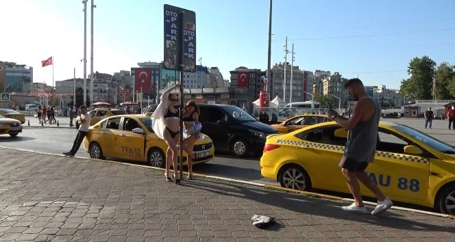 (Özel) Taksim Meydanı’nı podyum gibi kullandılar