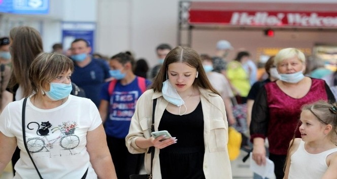 Antalya’ya 26 günde 6 bin 195 uçak ile 1 milyon 200 bin yabancı turist geldi