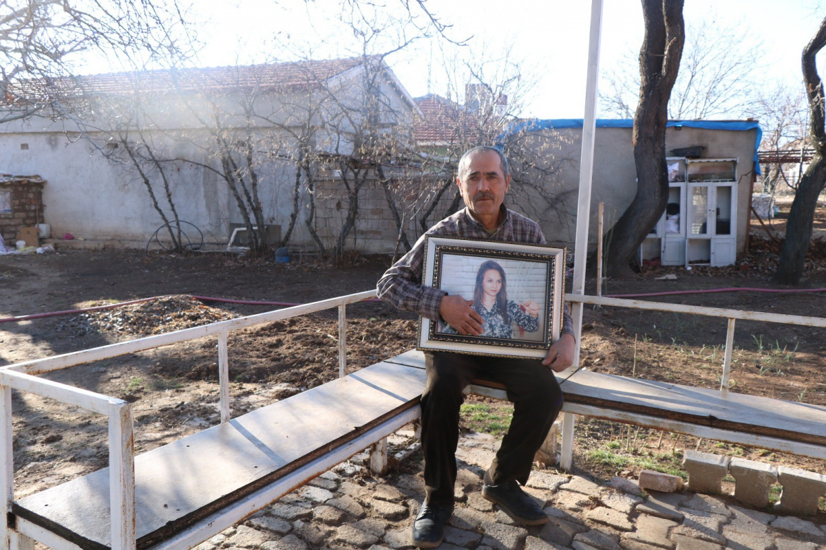 Aleyna Cakir In Babasindan Umitcan Uygun Un Tahliyesine Tepki