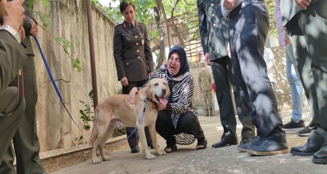Şehit ailesi "Atmaca"yı gözyaşları ile teslim aldı