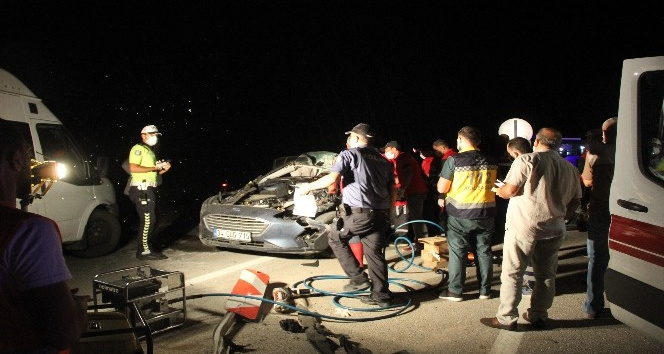 Sivas’ta trafik kazası: 1 ölü, 2 yaralı