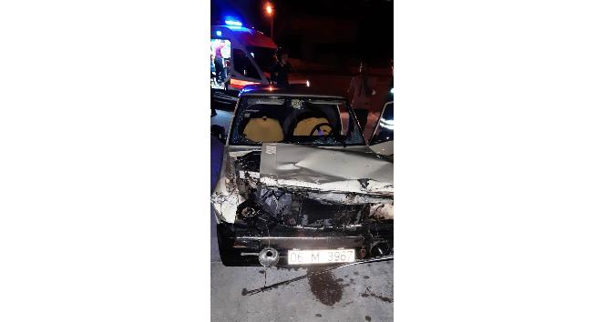 Konya’da otomobil refüje çarptı: 1 yaralı