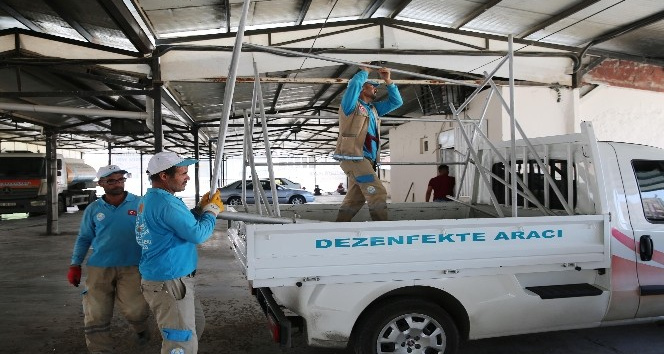 Şanlıurfa’da ibadethaneler bayrama hazır