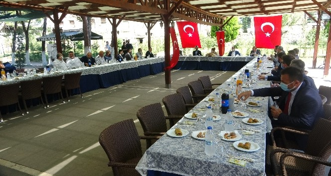 Uşak protokolü bayramlaştı