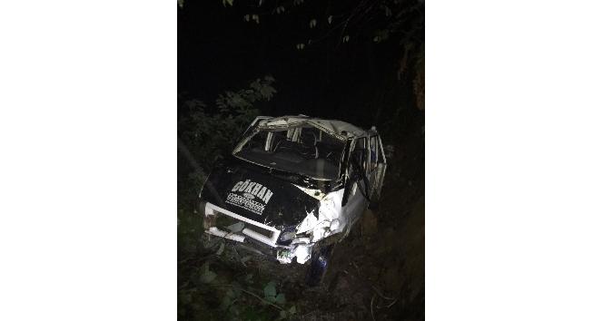 Yayladan dönen araç uçuruma yuvarlandı: 1 ölü, 10 yaralı