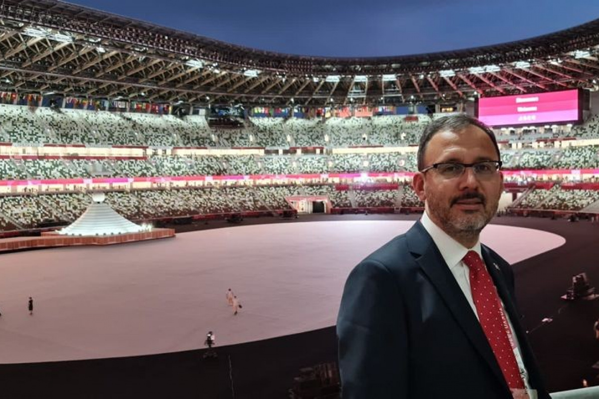 Bakan Kasapoğlu, Tokyo Olimpiyatları&#039;nın açılışına katıldı