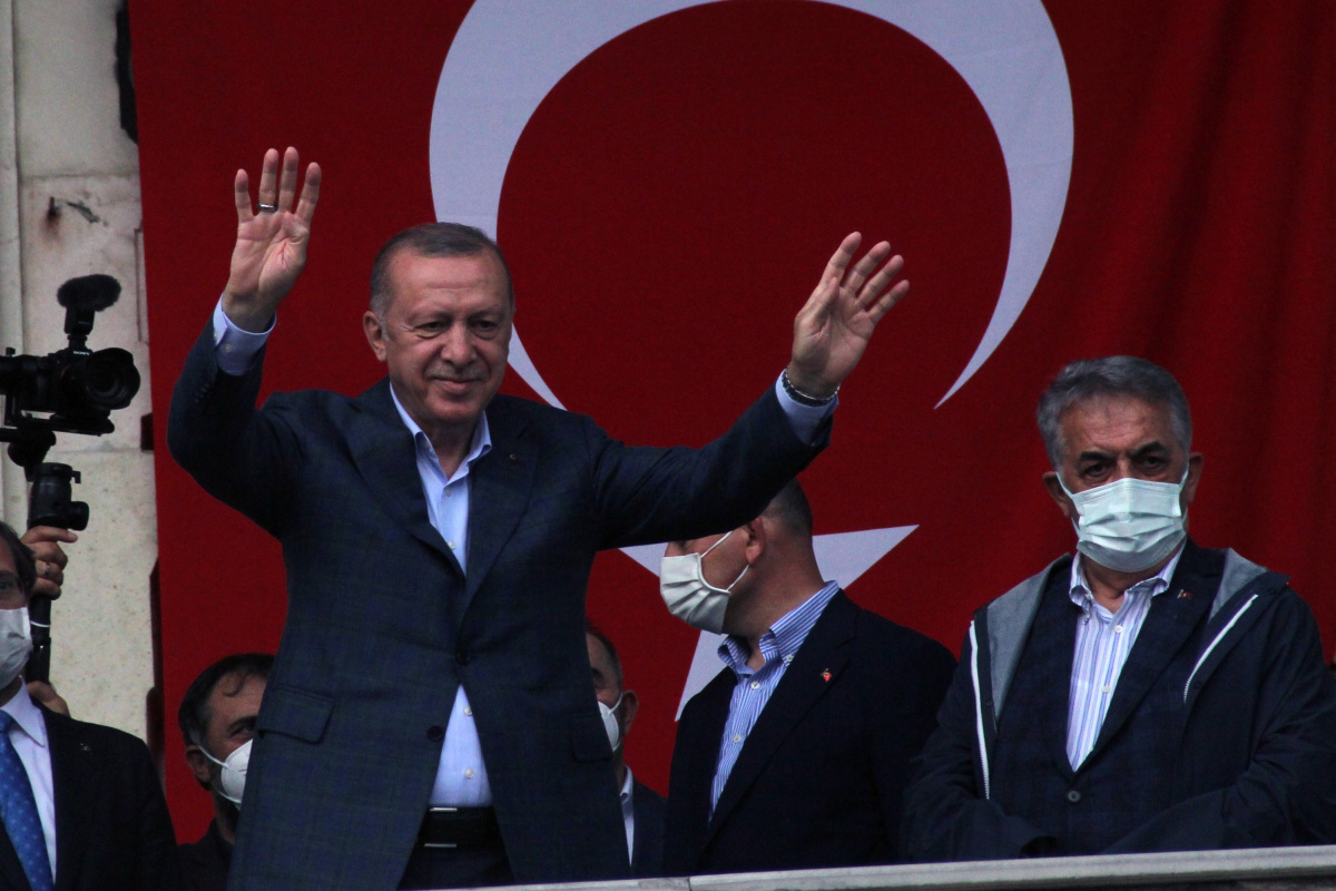 Cumhurbaşkanı Erdoğan: &#039;Biz çok daha büyük felaketlerin altından kalktık&#039;