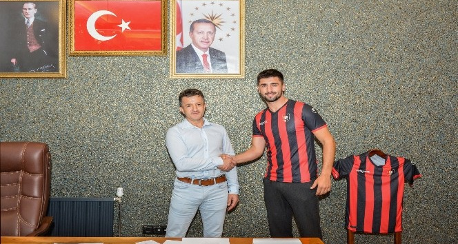 Uşakspor’da forvete takviye