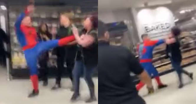 İngilterede örümcek adam kostümlü şahıs süpermarkettekilere saldırdı