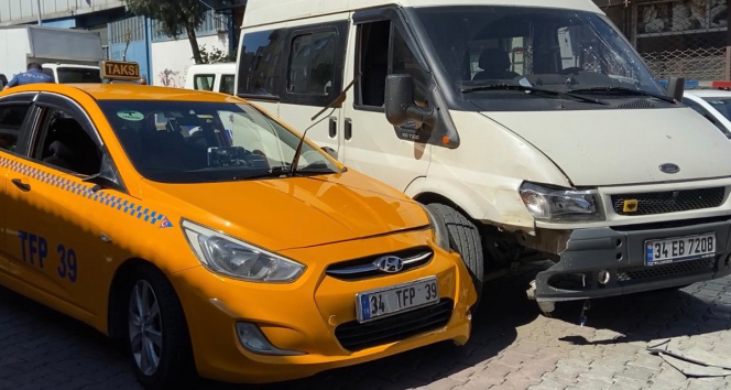 Şişlide yol verme kavgasında kan aktı: Taksici tartıştığı sürücüyü bacağından vurdu