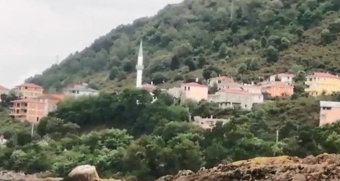 Giresun’da vatandaşlara cami hoparlörlerinden anons yaparak sel uyarısında bulunuldu