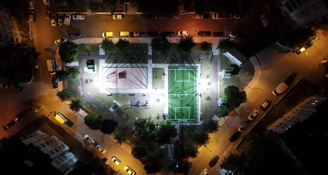 Gençlik Parkı yeni haliyle göz kamaştırdı