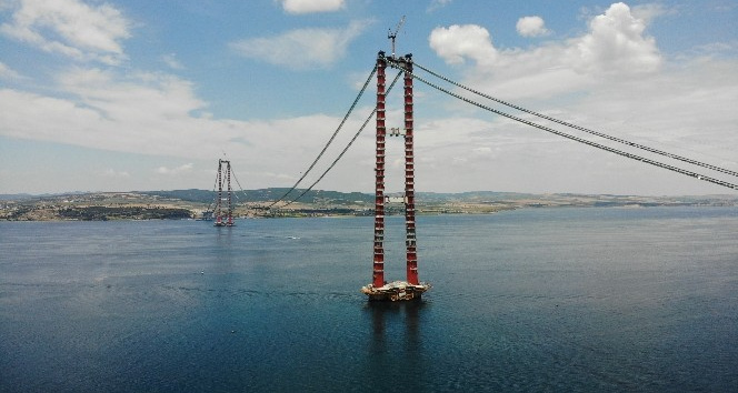 1915 Çanakkale Köprüsü’nün 3’üncü mega blok tabliye montajı başladı