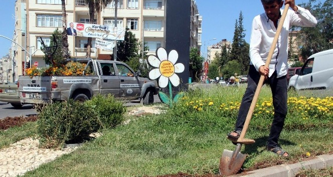 Kilis’te parklara yaz bakımı