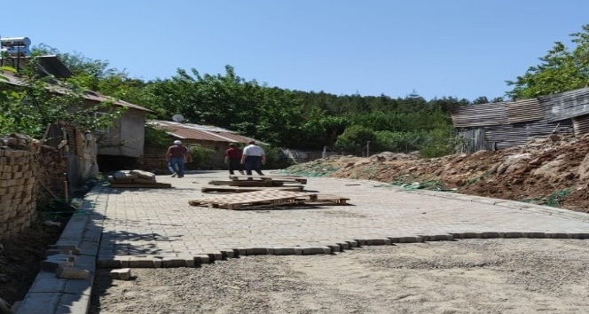 Bingöl Belediyesi üstyapı çalışmalarına devam ediyor