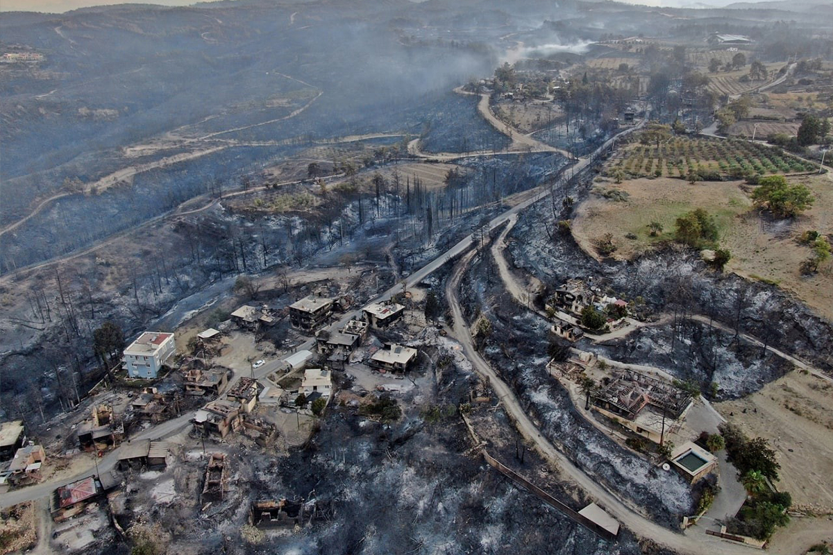 Manavgat&#039;taki yangında hayatını kaybedenlerin sayısı 3&#039;e yükseldi