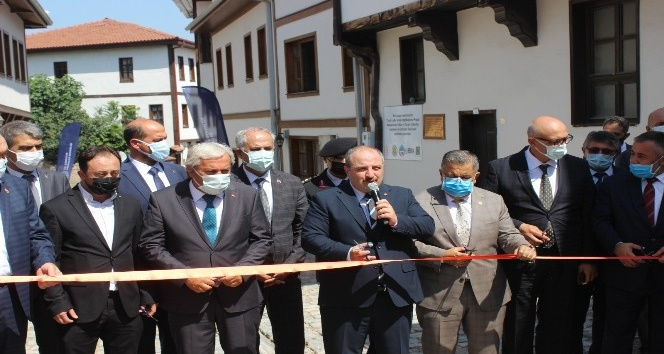 Bakan Varank, Türkiye’nin mayıs ayı toplam çalışan sayısını açıkladı
