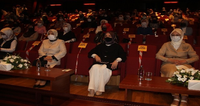 AK Parti Kadın Kollarından Konya’da “Kadınlarla Büyük Türkiye Yolunda” toplantısı