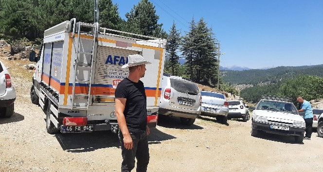 Ormanda kaybolan Emine öğretmeni arama çalışması sürüyor