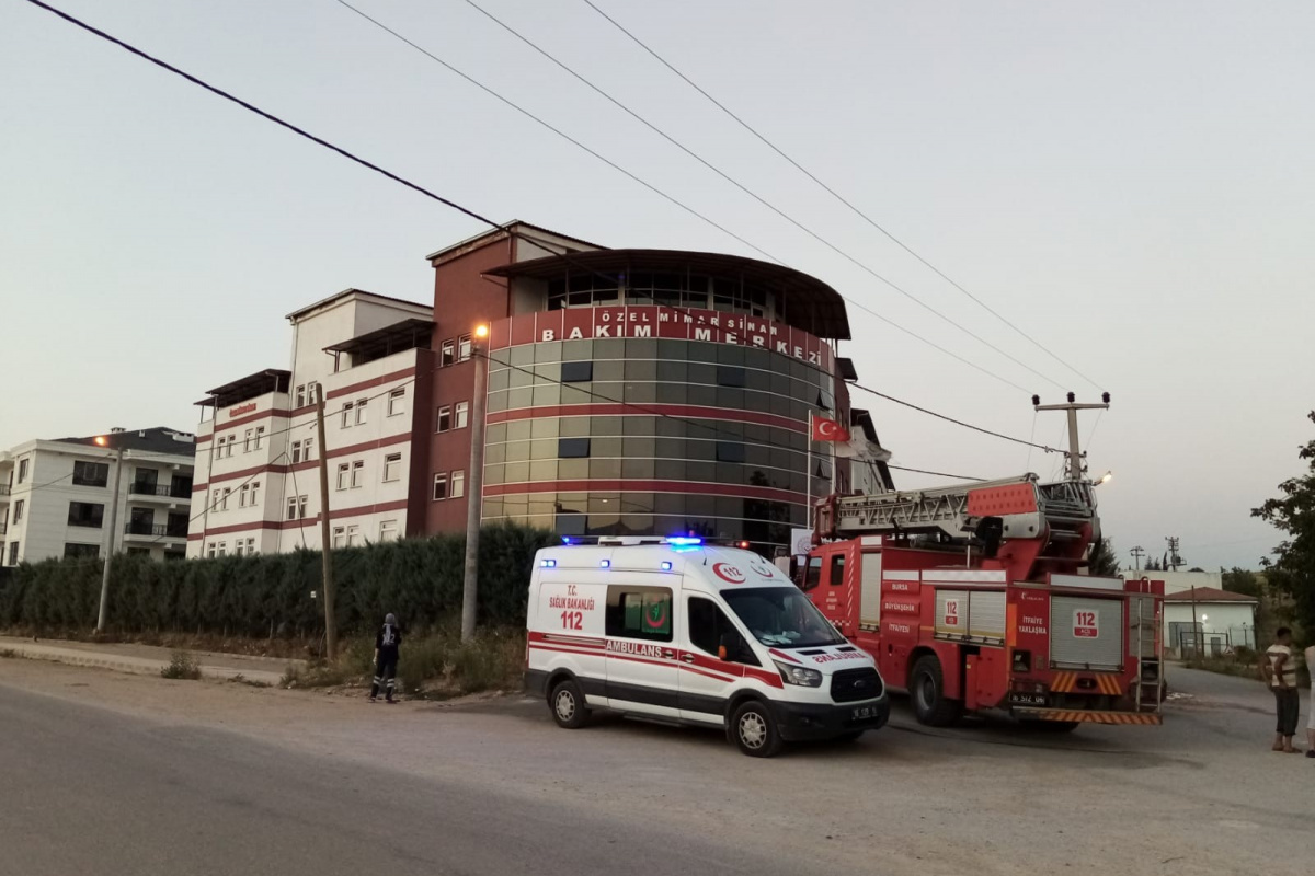Rehabilitasyon merkezinde yangın paniği: Hastalar tahliye edildi