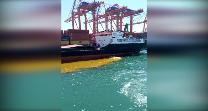 Mersin Büyükşehir Belediyesinden denizi kirleten gemiye 1 milyon 355 bin TL’lik ceza