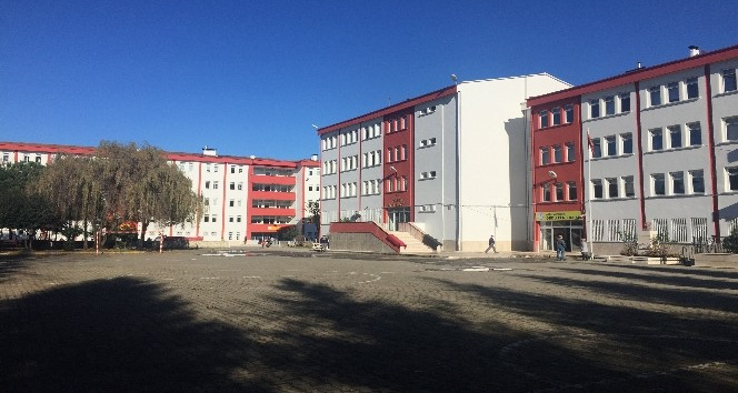 Ordu Fen Lisesi, sınavlardaki başarısını arttırıyor