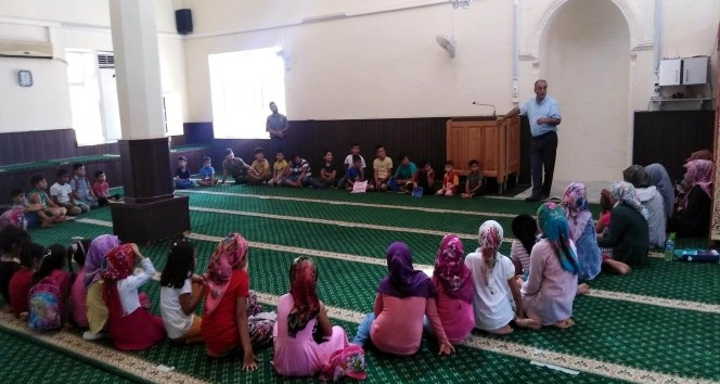 Kur’an kurslarında eğitim sürüyor