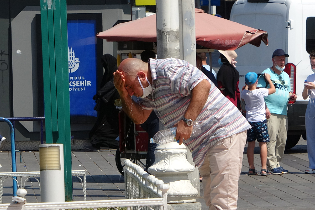 &#039;Eyyam-ı bahur&#039; sıcaklıkları nedeniyle İstanbul kavruluyor