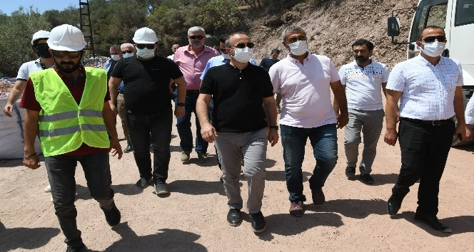 AK Parti’li Turan Assos’ta devam kaya ıslahı çalışmalarını inceledi