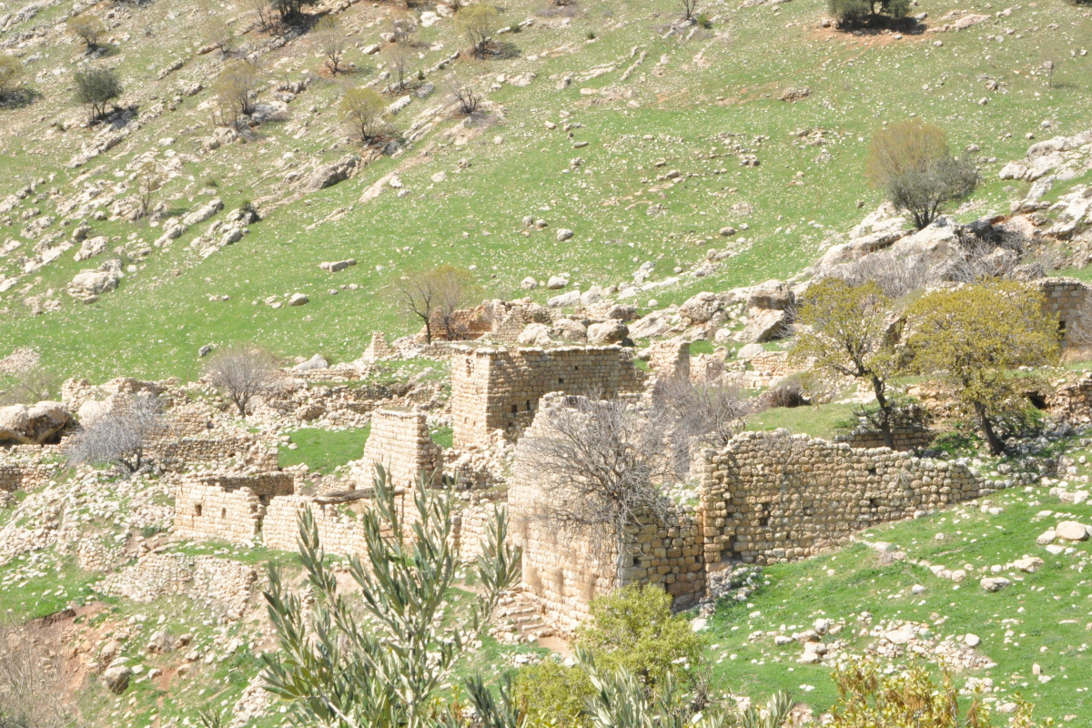 Şırnak Gabar Dağında bin 700 yıllık manastır keşfedildi